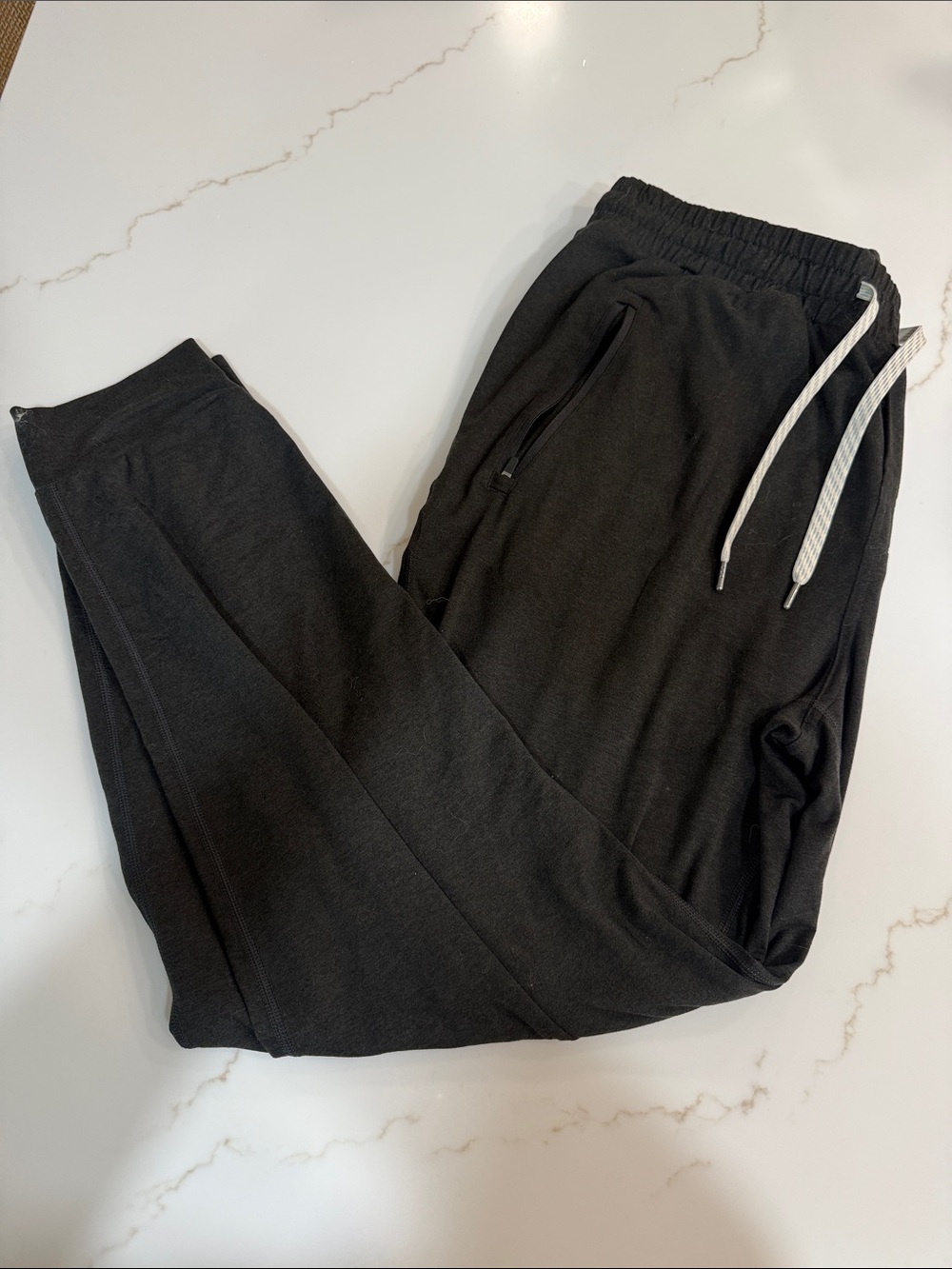 Vuori Black Sweatpants with Gray Drawstrings